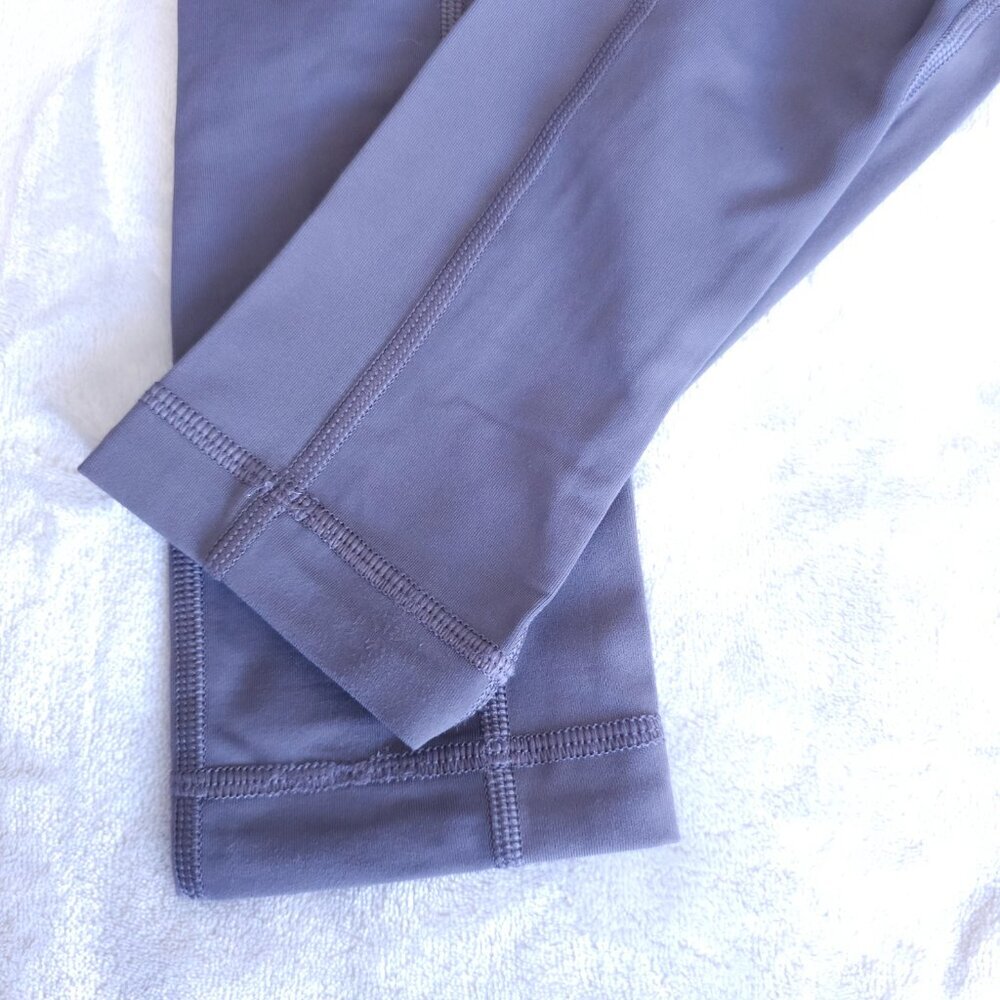 Lululemon Grey Leggings Size 4 High Rise 28" Inseam Side Pockets Athletic Yoga - Picture 14 of 15